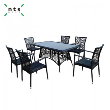 Rattan Aluminum Table with Glass Top